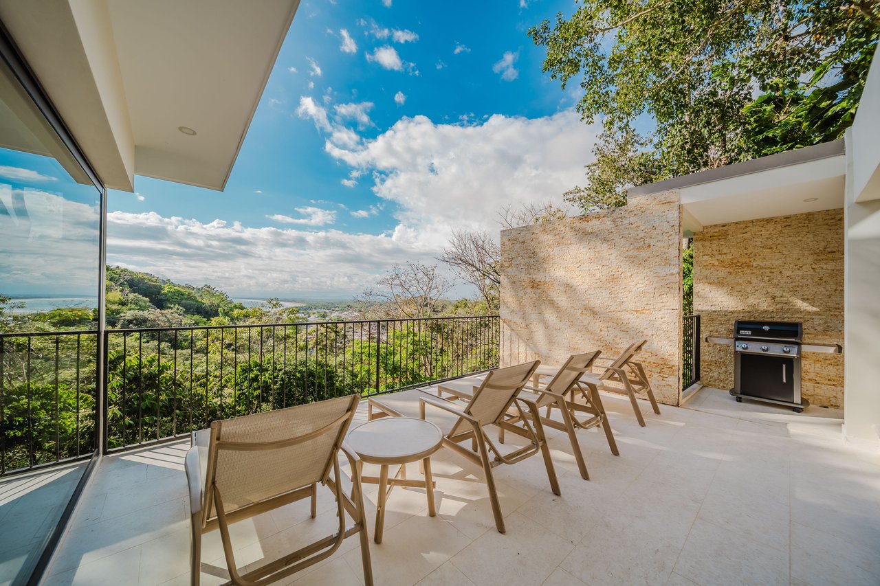 American luxury where the mountains meet the Pacific