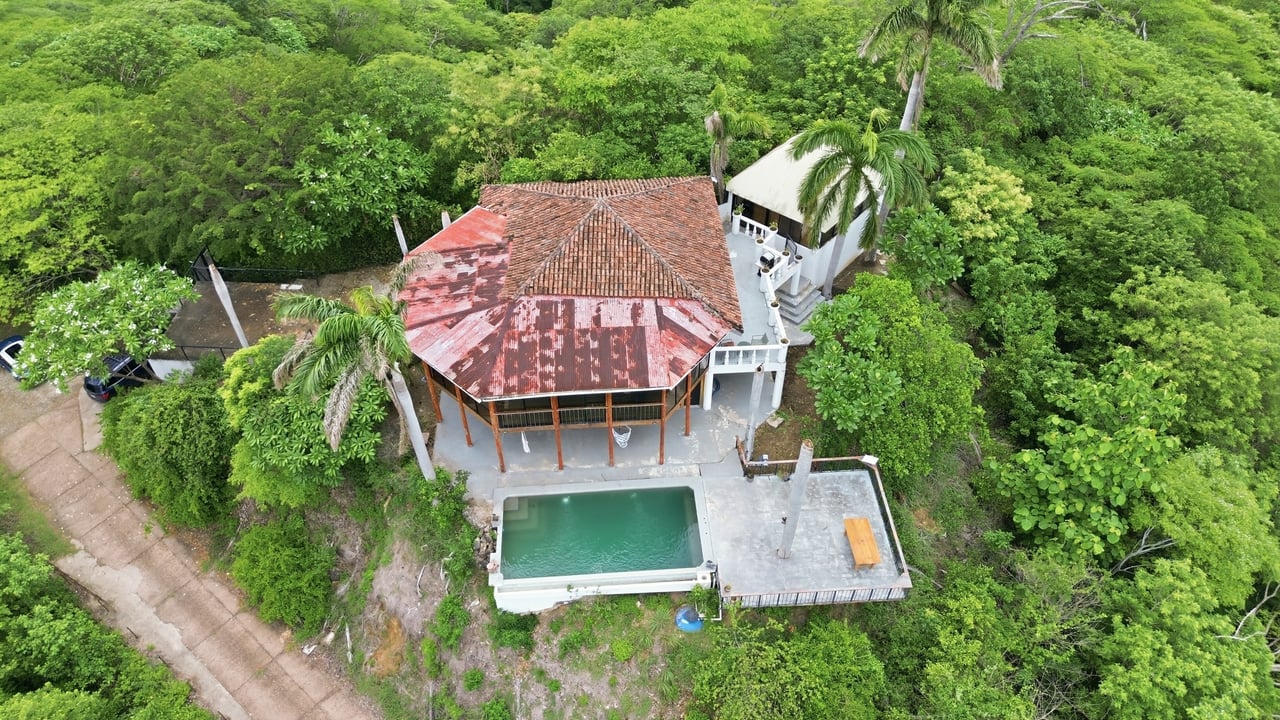 CASA EAGLE'S NEST - PALO VISTA - NEAR HUACAS