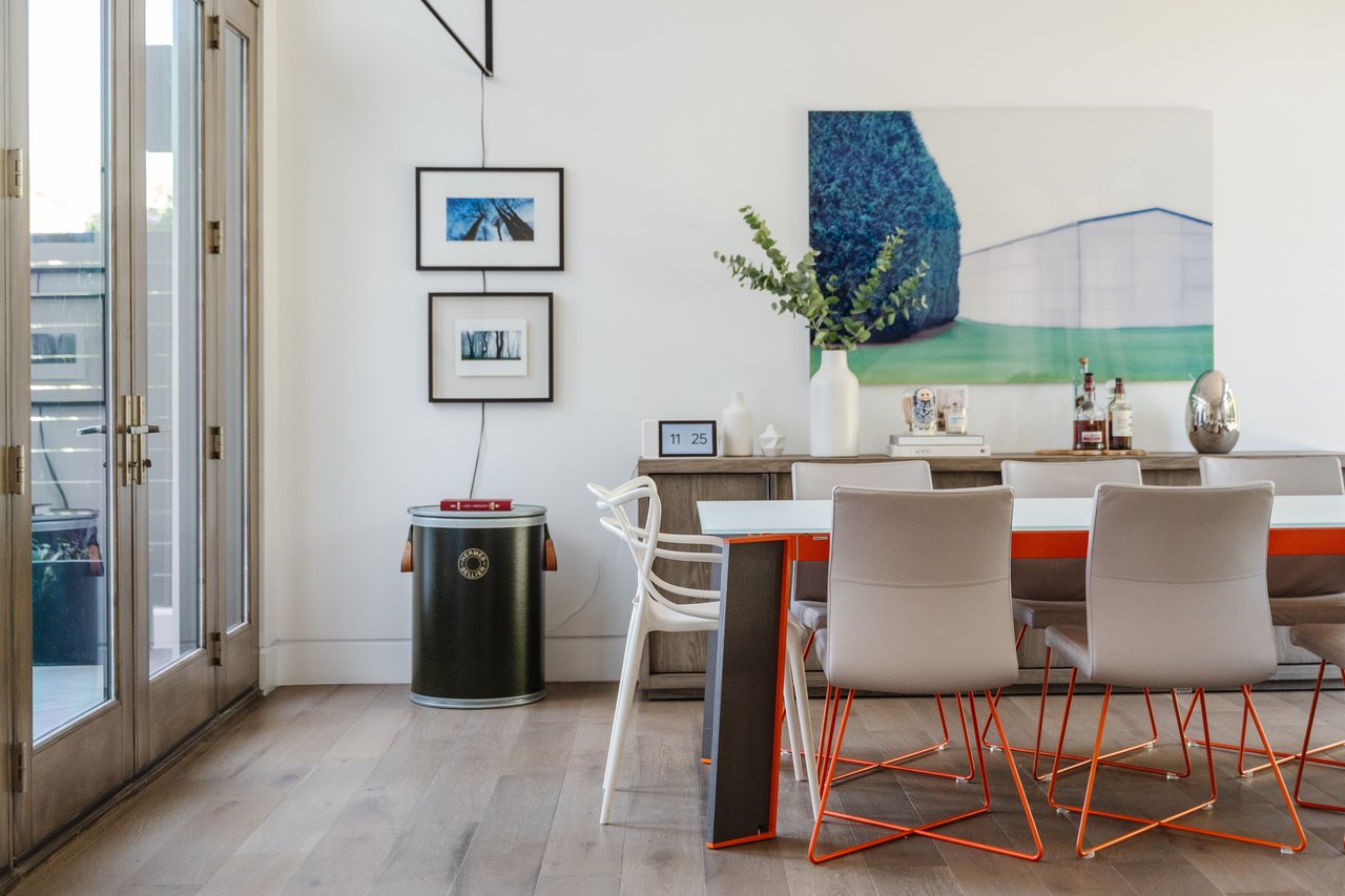 536 N Arden Blvd, Larchmont