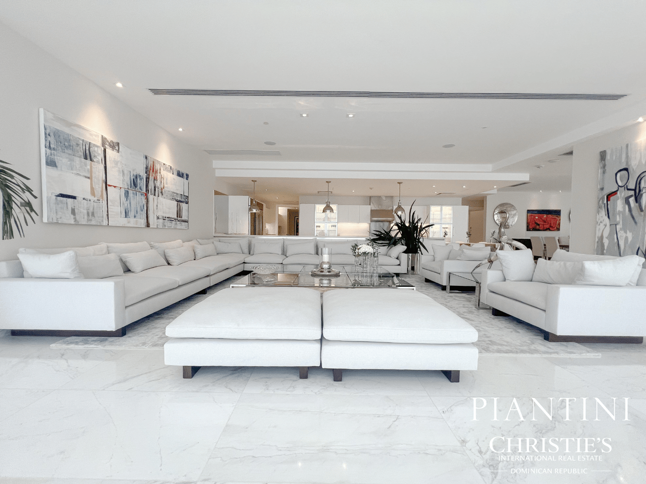 O’Keeffe Luxury Condo