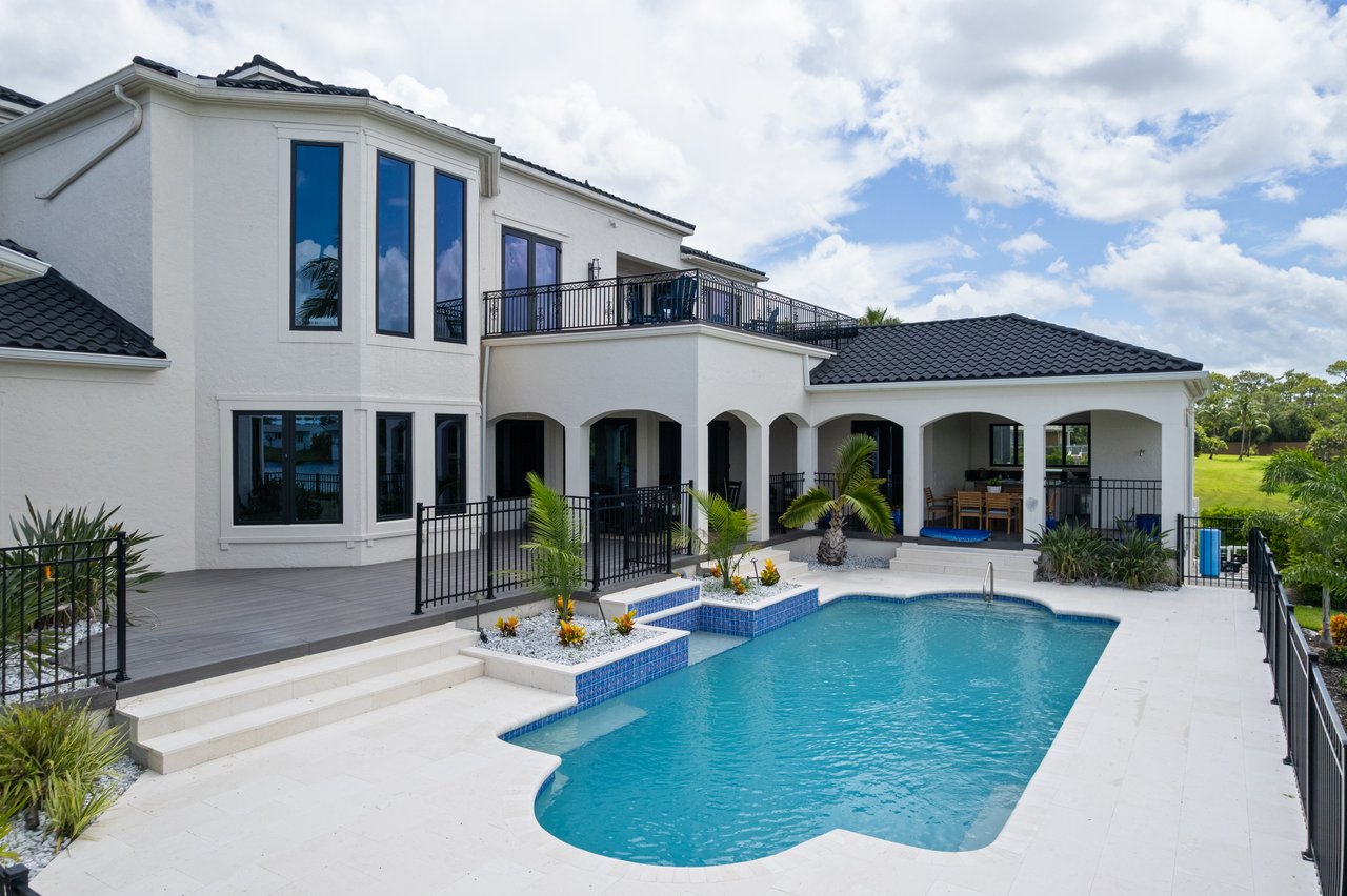 6921 Lake Devonwood Dr. Fort Myers FL. 33908