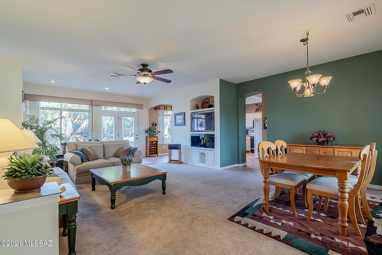 1345 E Royal Ridge Dr