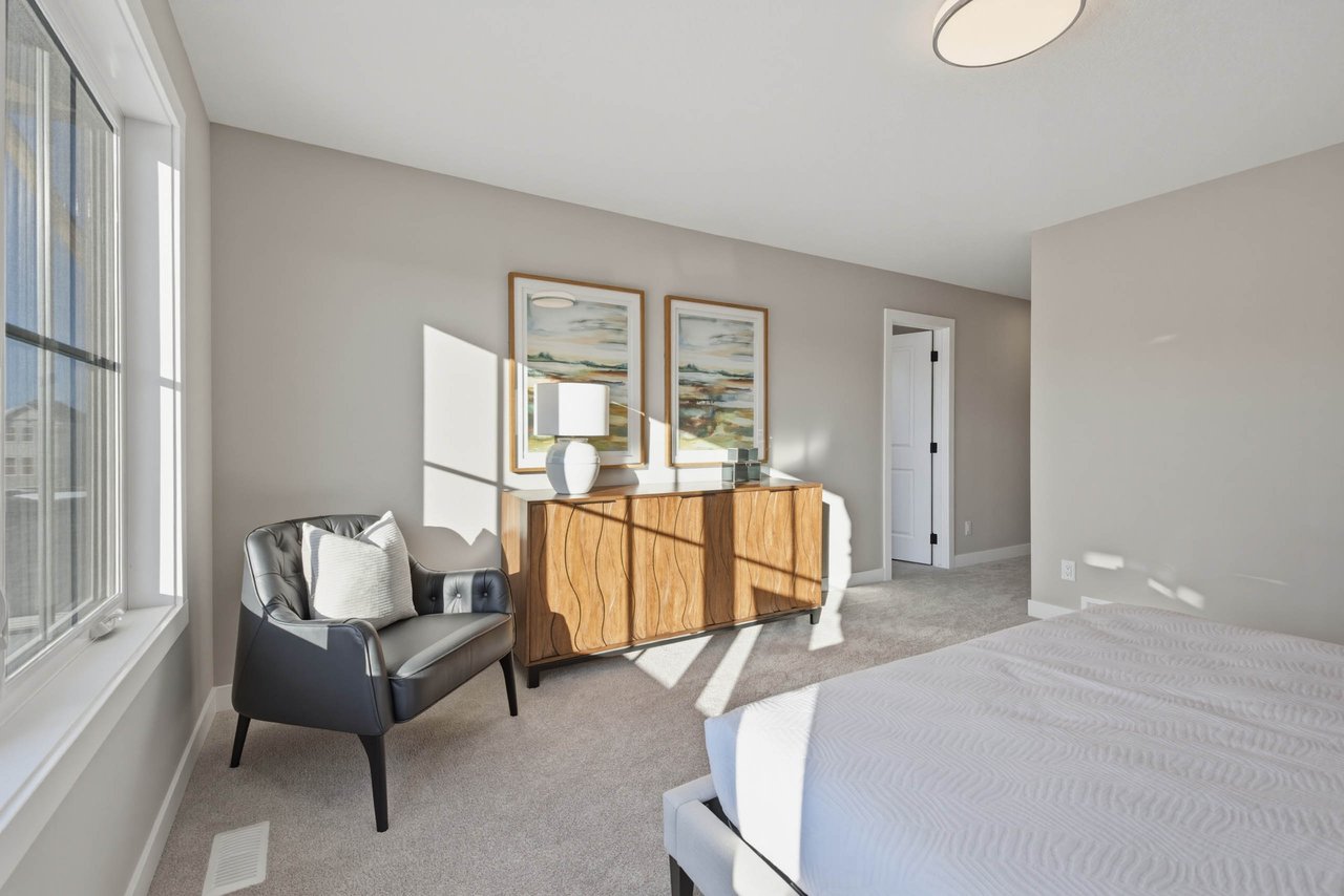 135 Belvedere Crescent SE