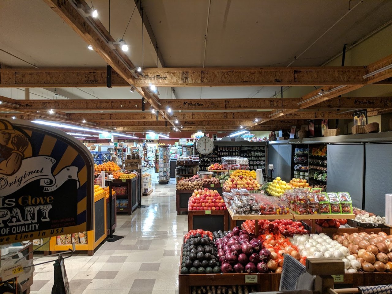 7 Best Grocery Stores on the San Mateo Coast | Ocean Element