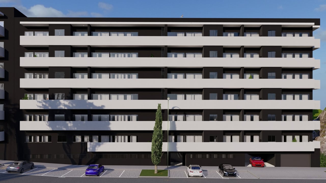 Modern 3-Bedroom Apartment with Balcony in Águas Santas, Maia