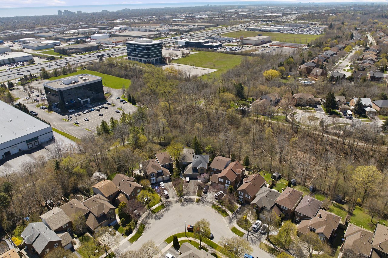 1181 Potters Wheel Cres, Oakville