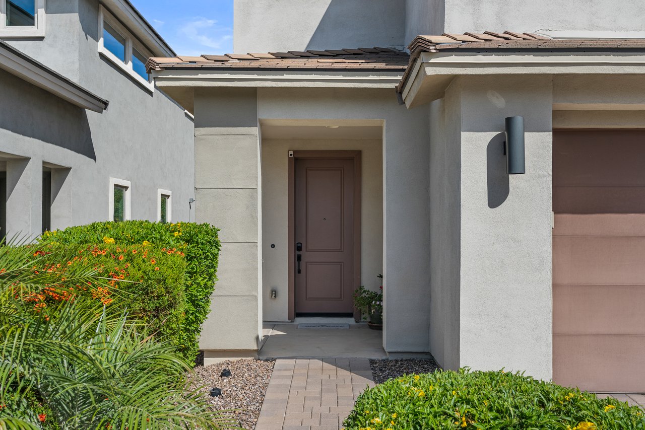 22136 N 28th Place