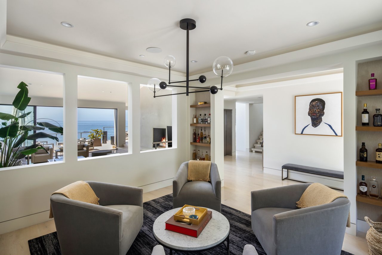 31504 Victoria Point Rd, Malibu