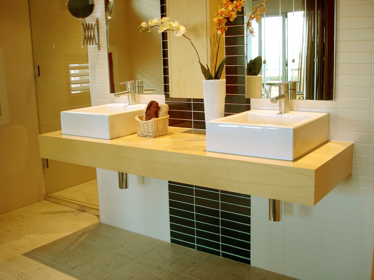 Staging a Bathroom to Sell: Top Tips for a Quick Sale