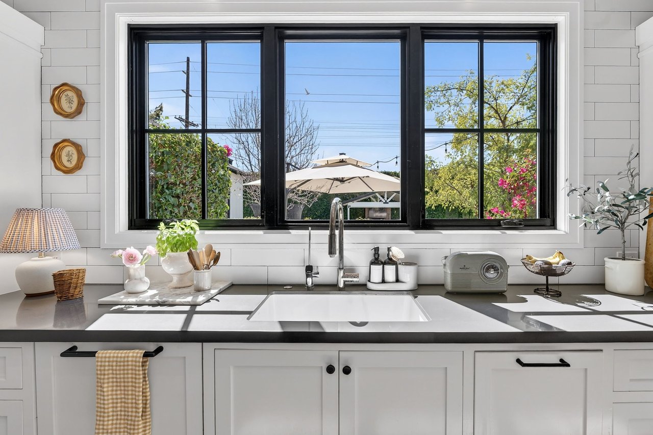 5217 E CALLE REDONDA