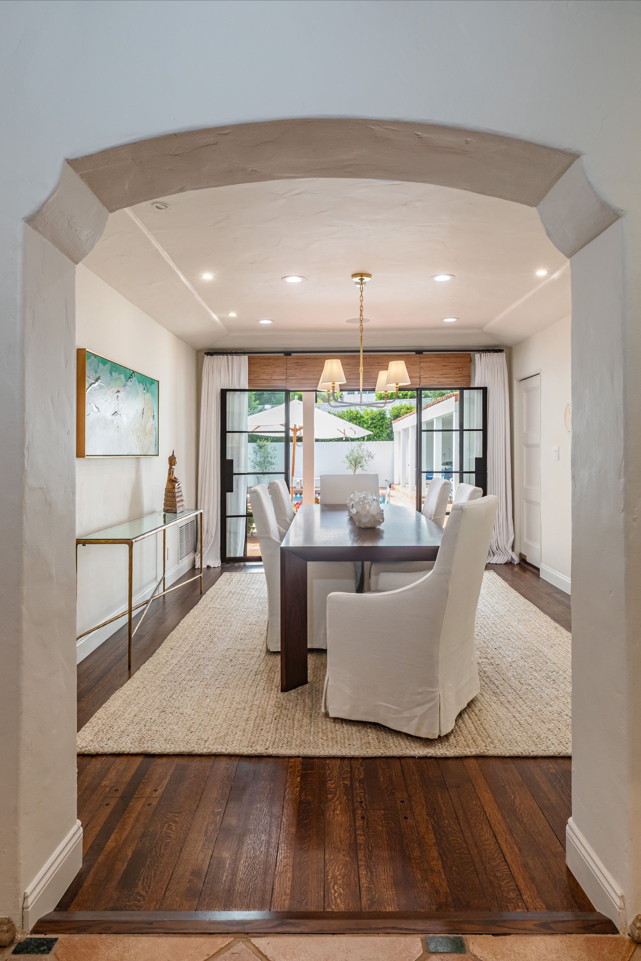 365 Comstock Ave, Little Holmby