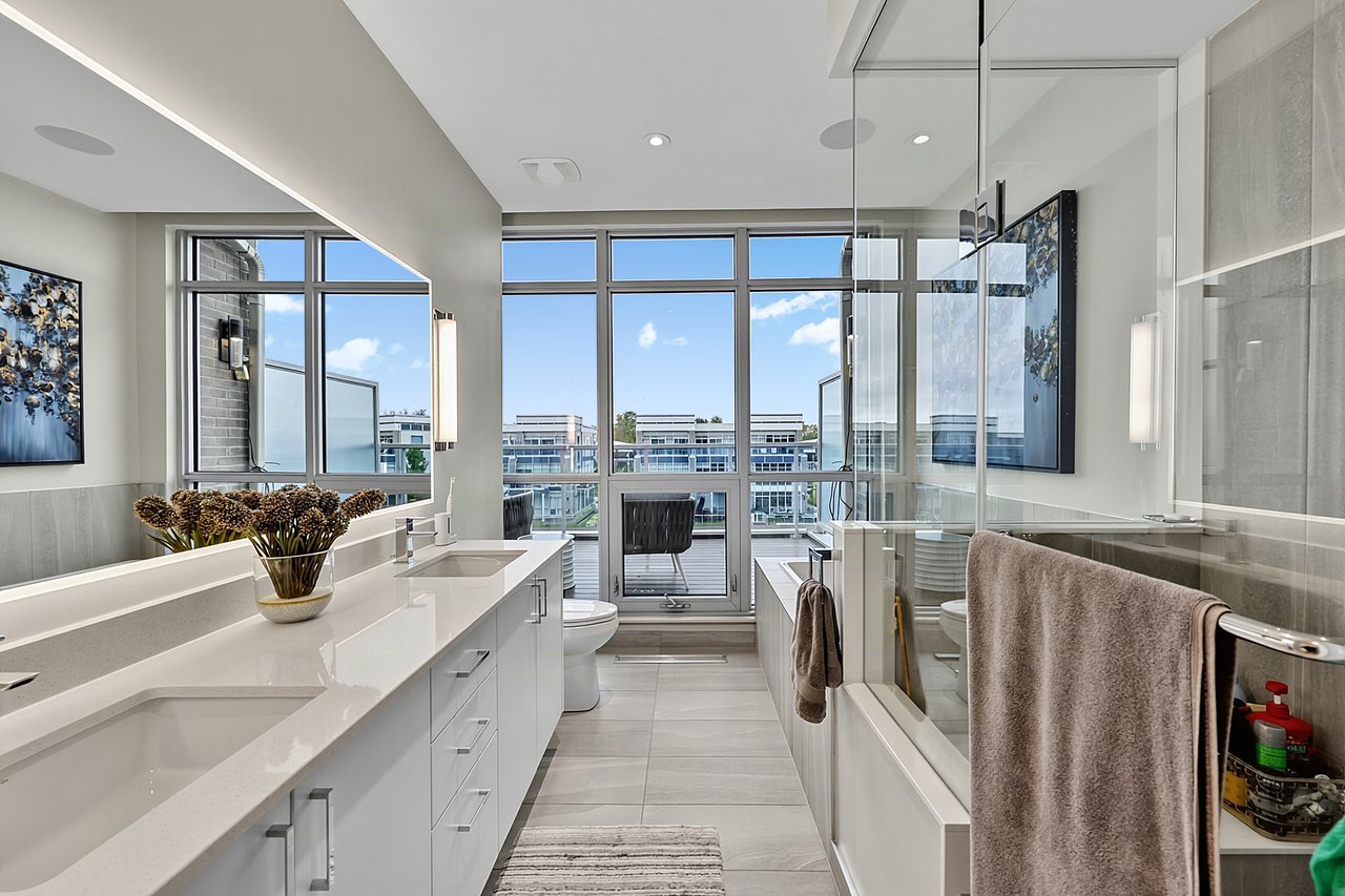 Ferretti Waterfront Townhome