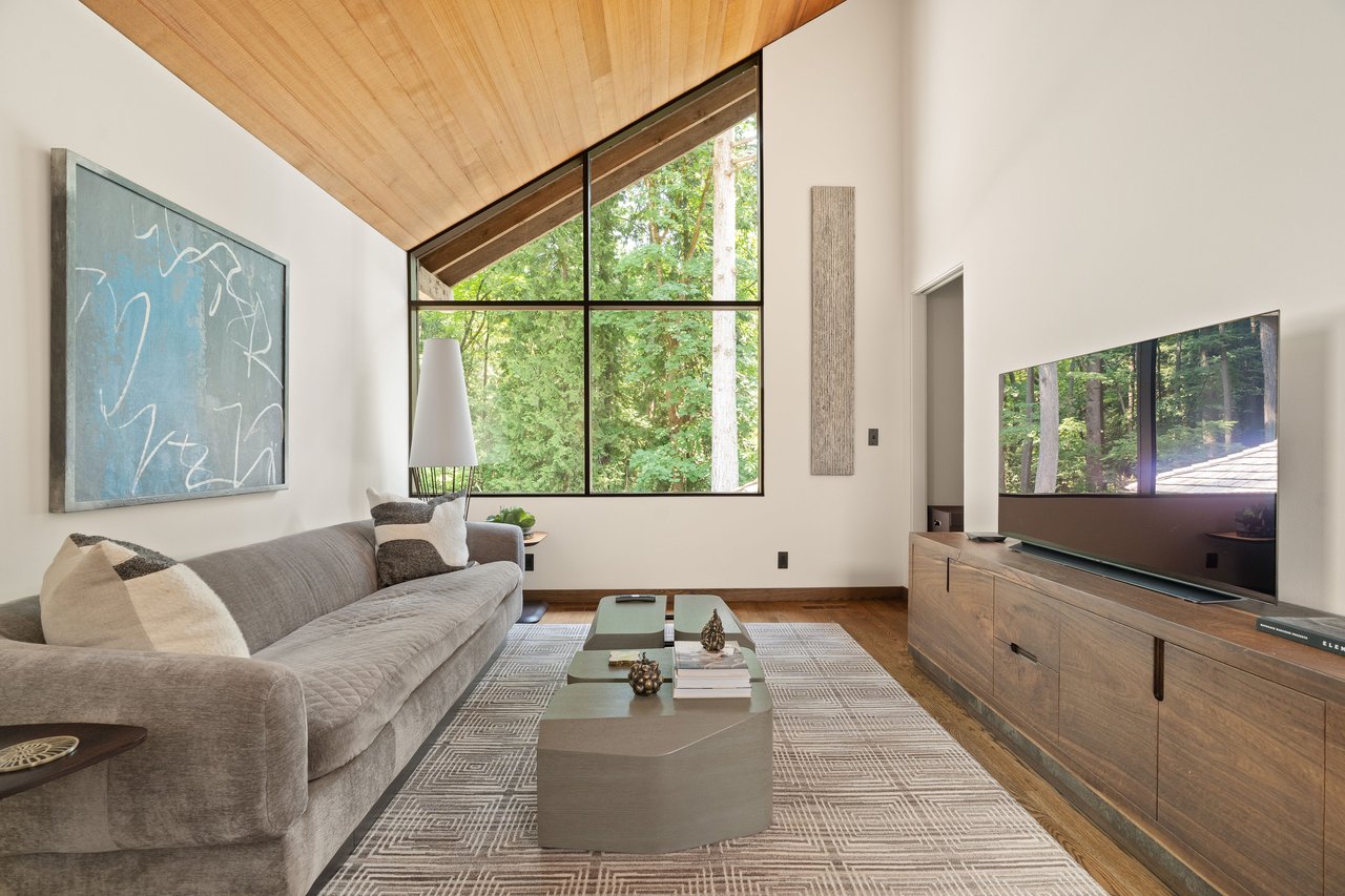 Architect Saul Zaik Designed Northwest Regional Modern Masterpiece 