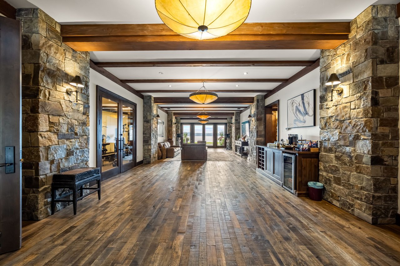 4757 S ARROW POINT DR #305, Harrison, ID 83833