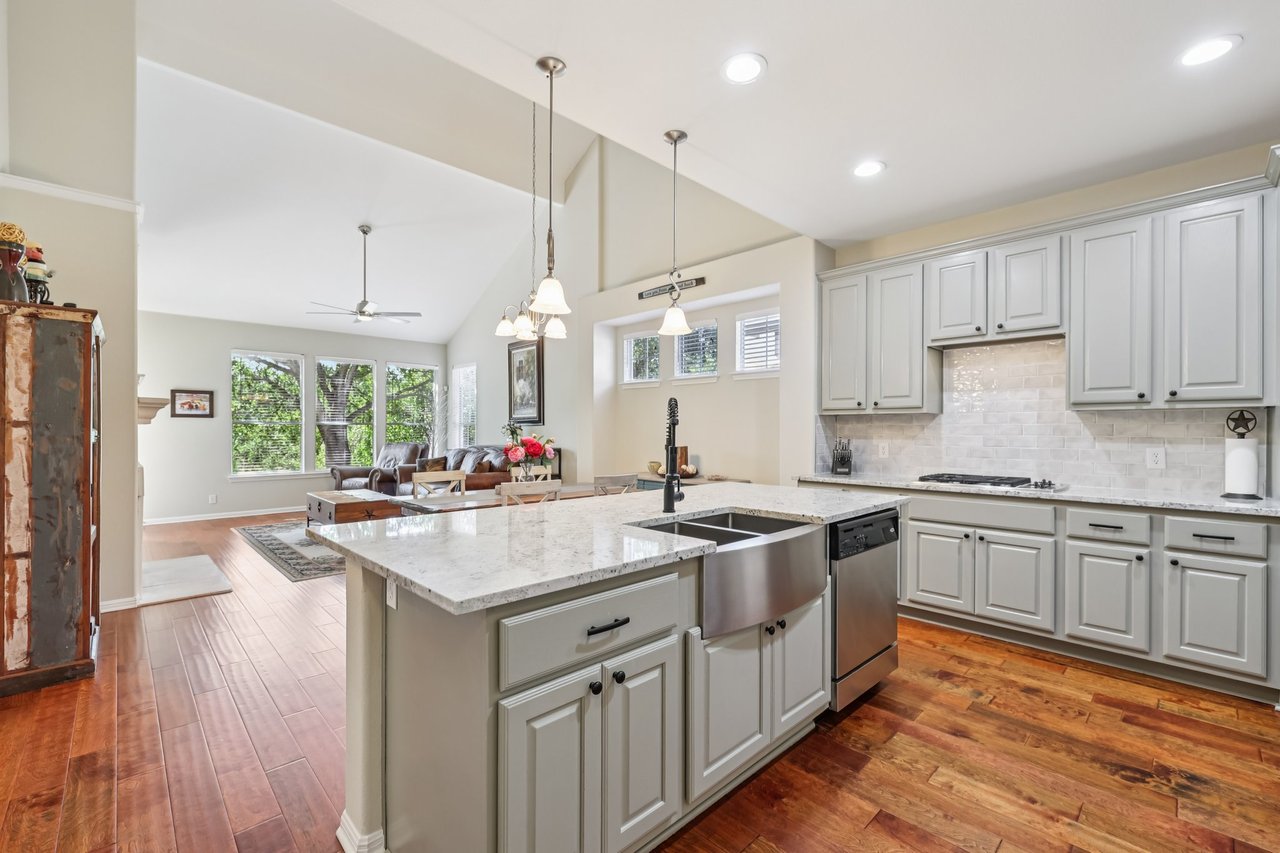 Elegant Condo in Gated community -Great location 