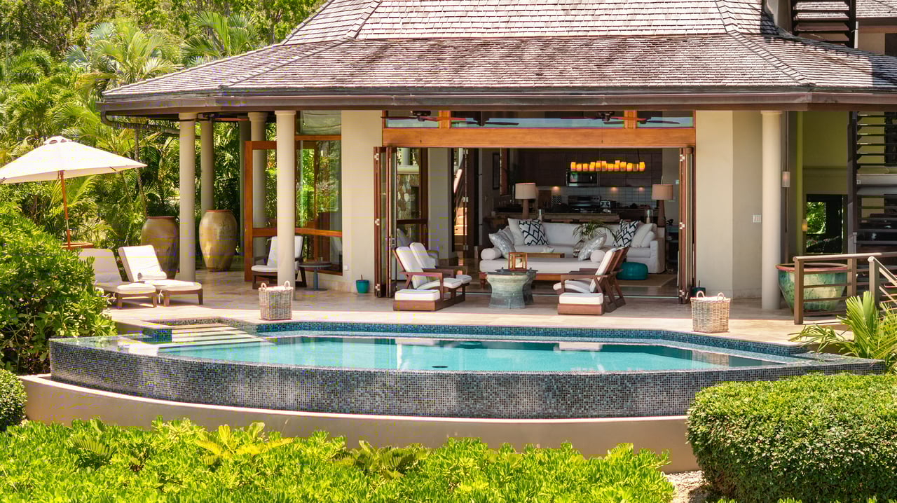 Aquamare Beachfront Villa