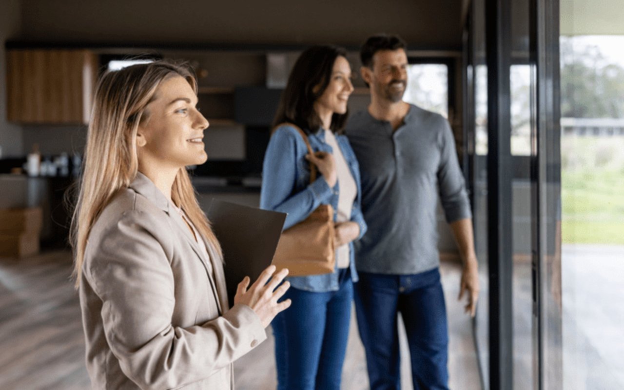 Don’t Fall for These Real Estate Agent Myths