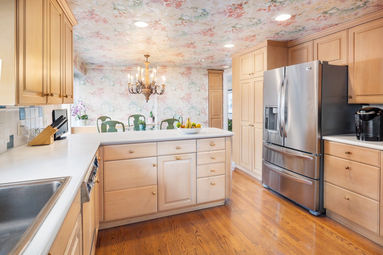 360 East 72nd Street, C1803