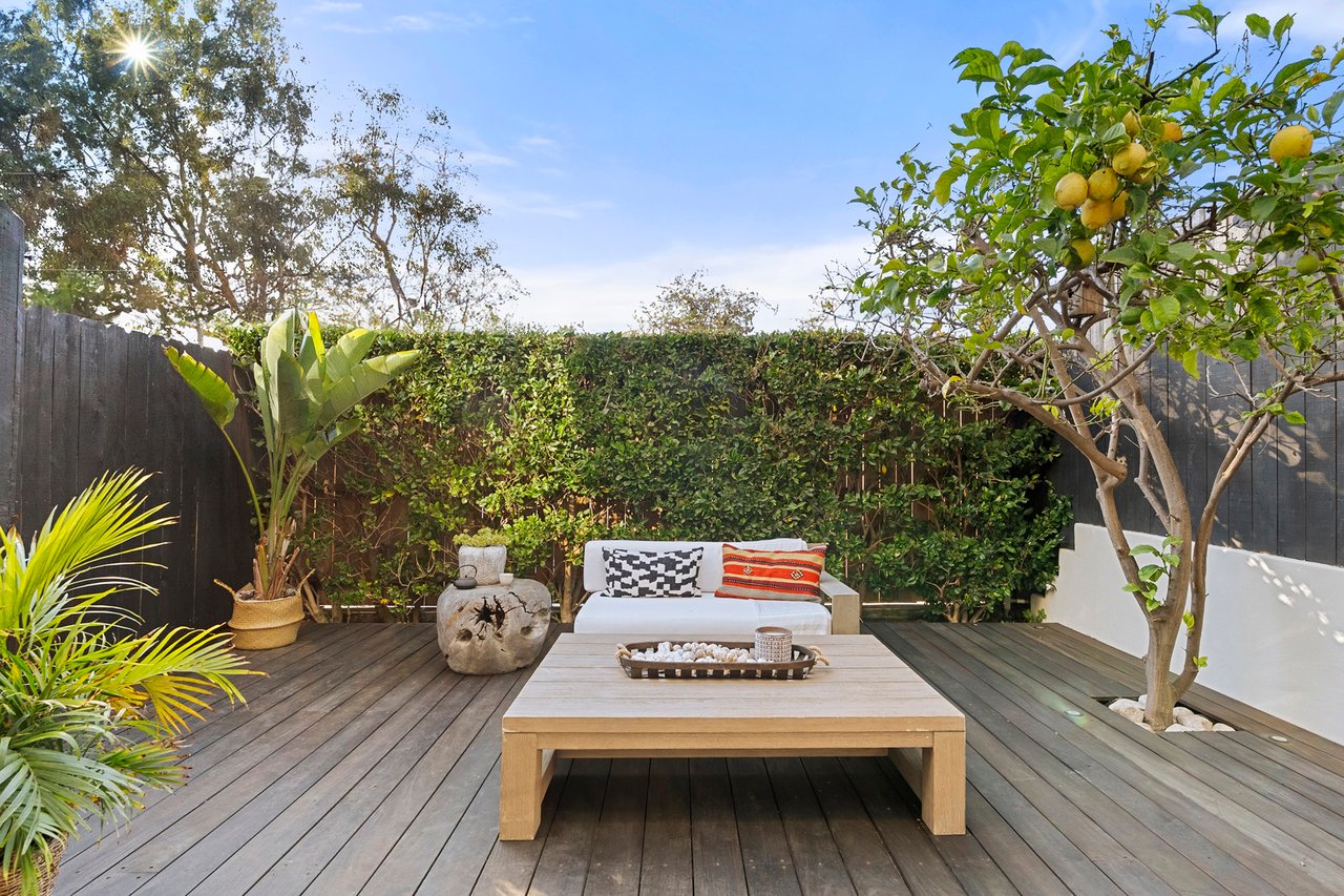 410 Entrada Dr, Santa Monica