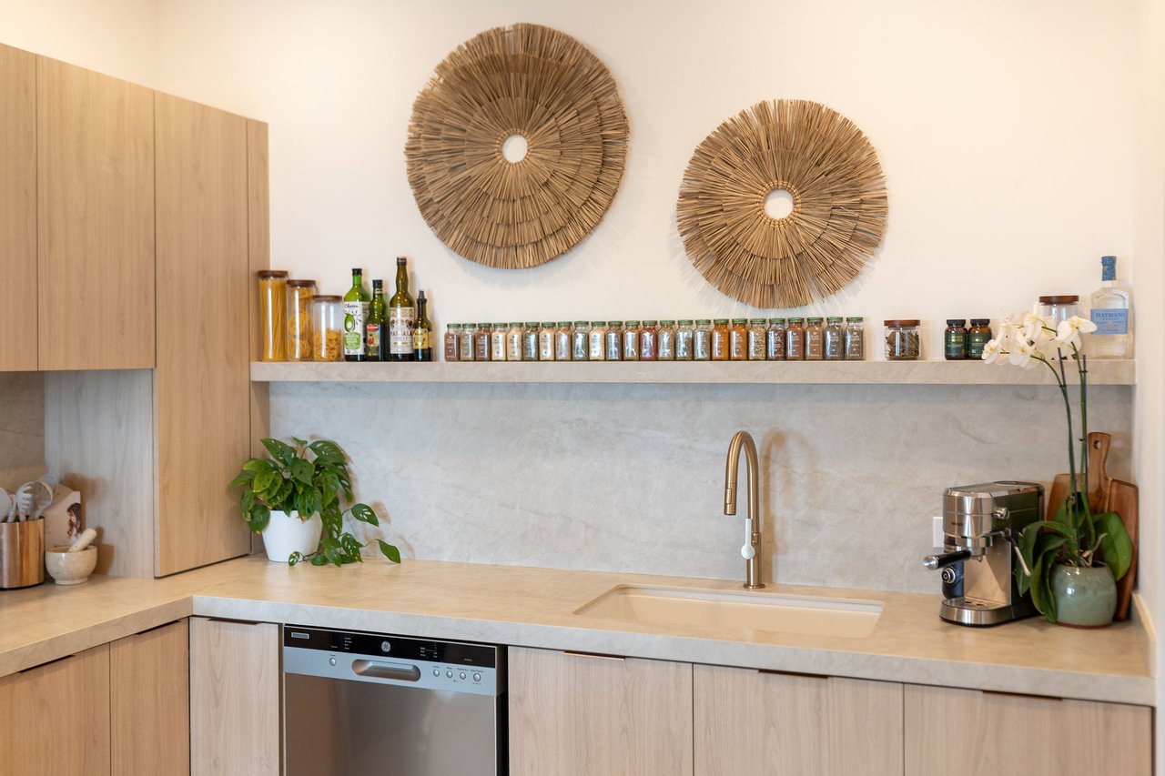 Ocean & Mountain View Modern Beach Condominium 