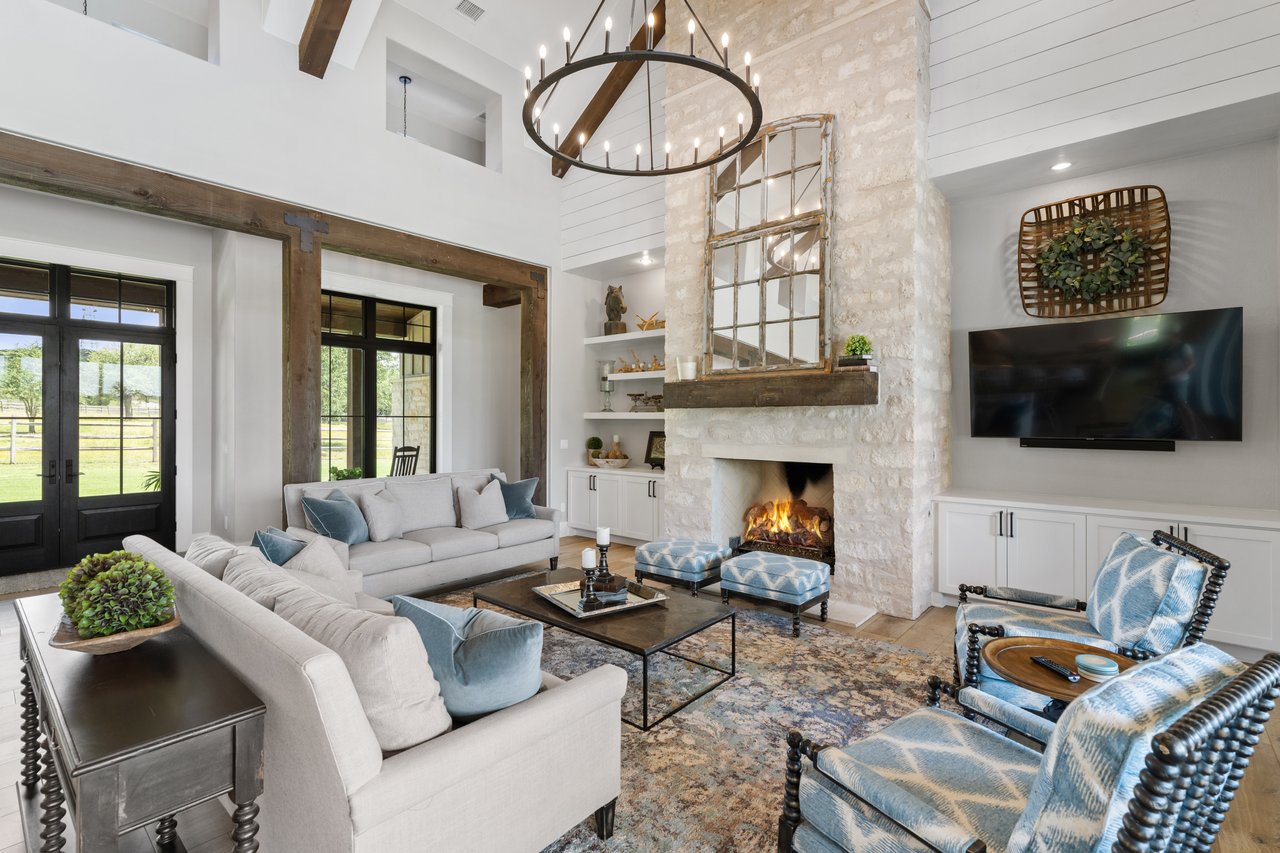 1457 Avenida High View
