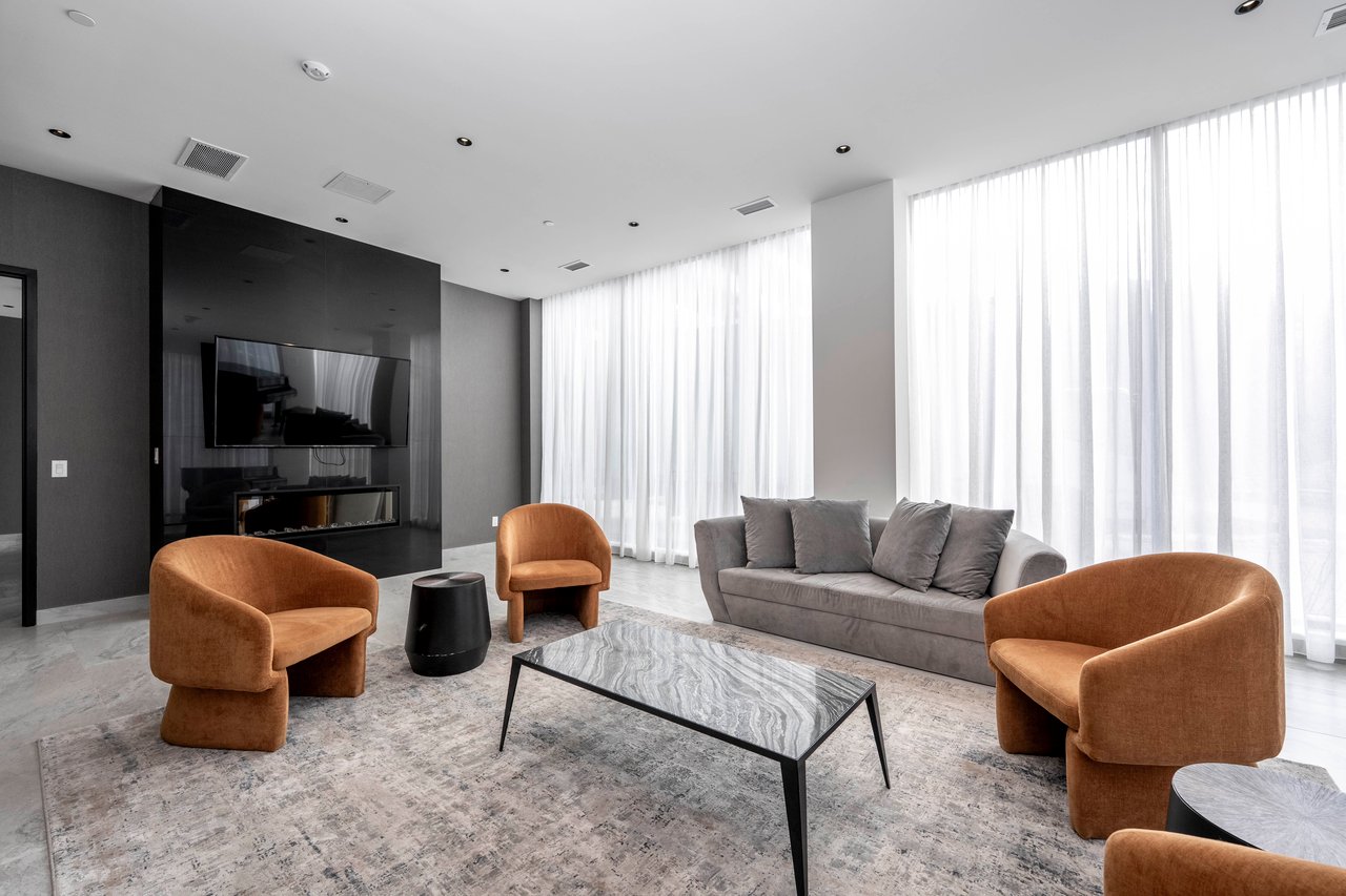 2 David Eyer Road, 525