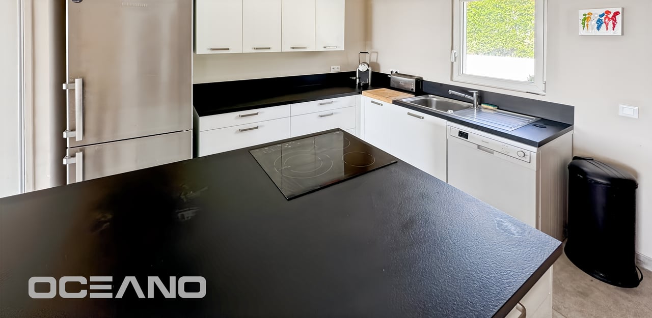 STUNNING 2-BEDROOM DUPLEX WITH ST. BARTHS VIEW – HAUTS DE LA BAIE