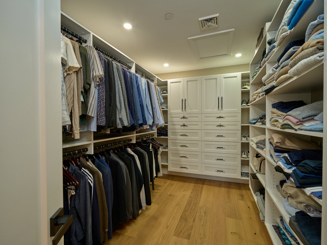 869 Breckinridge Ct 