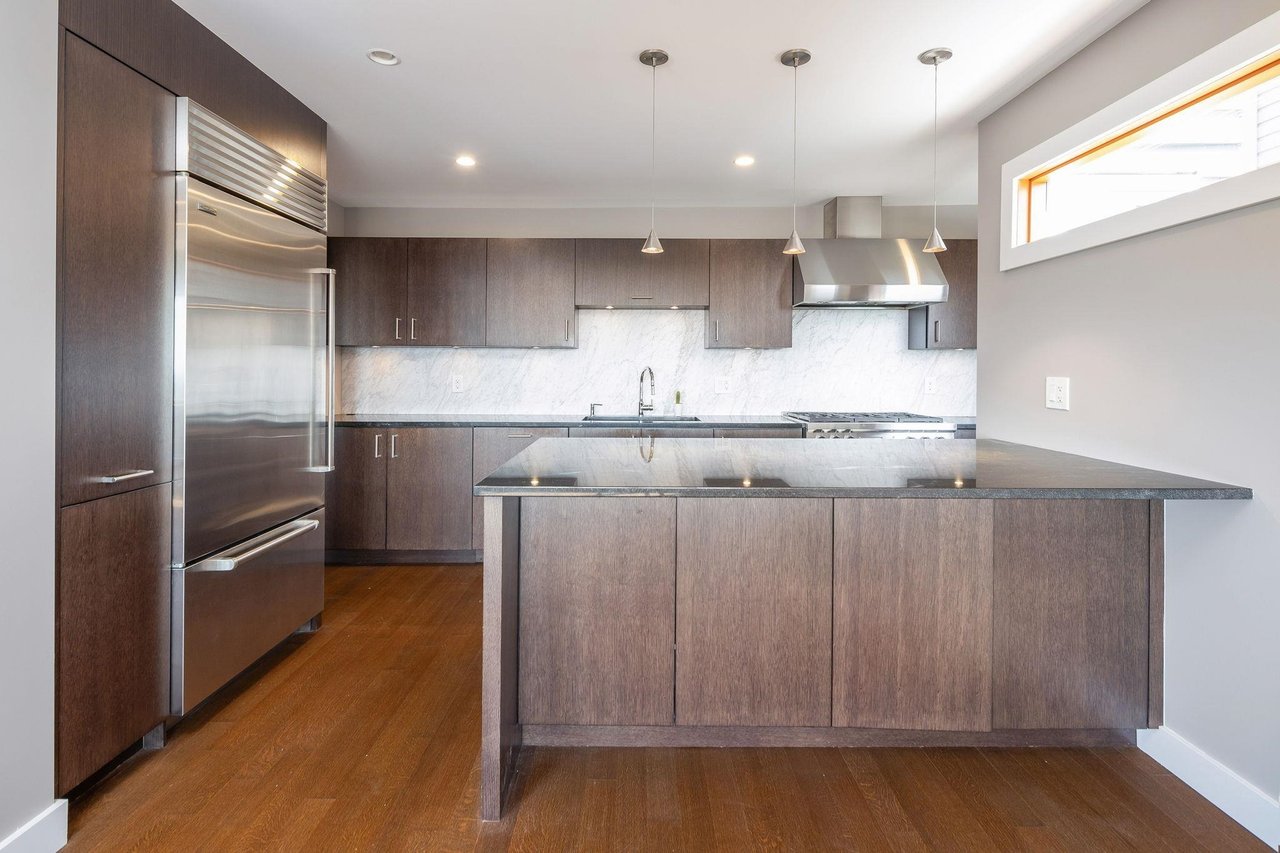 35 Hythe Ave
