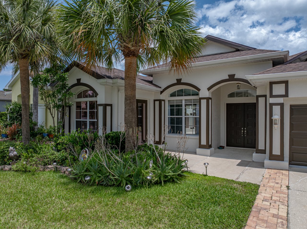 12333 WOODLANDS CIR