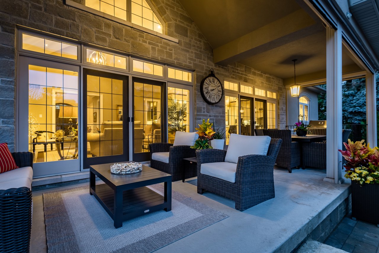 Show-stopping luxury in the heart of Southwest Oakville