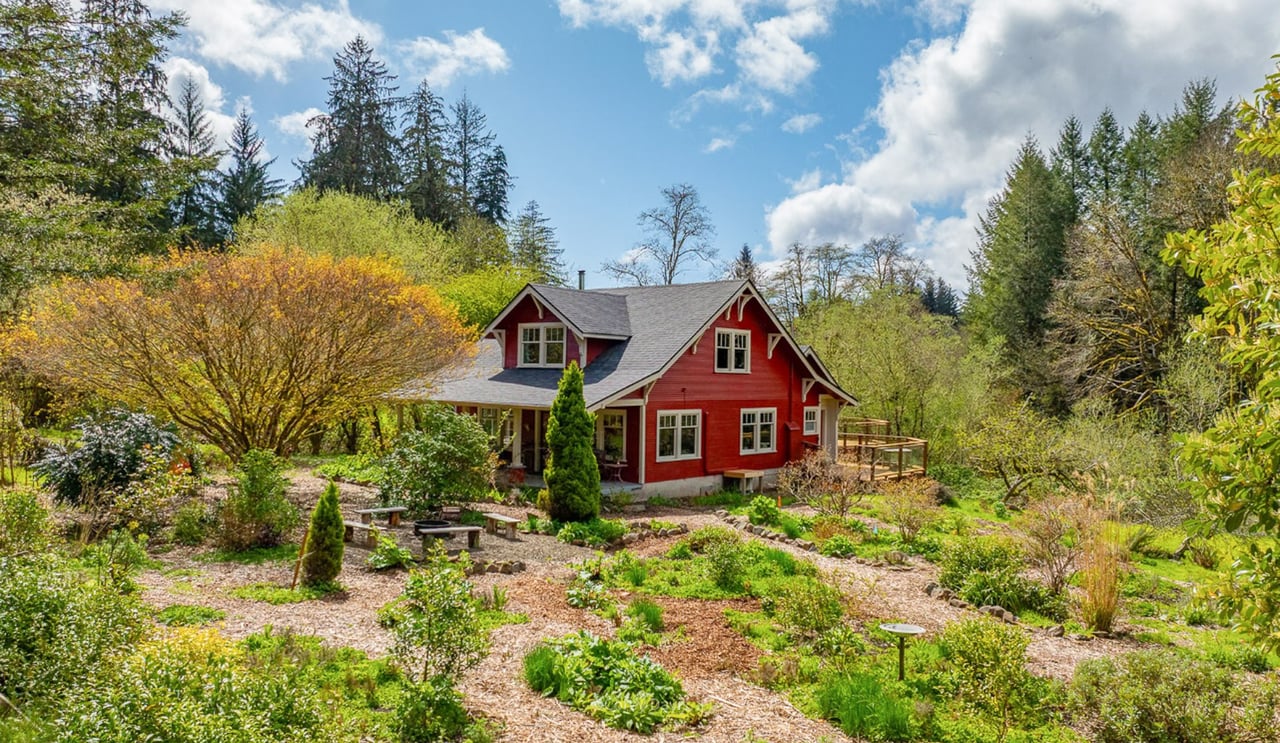 Historic Nehalem Farm House