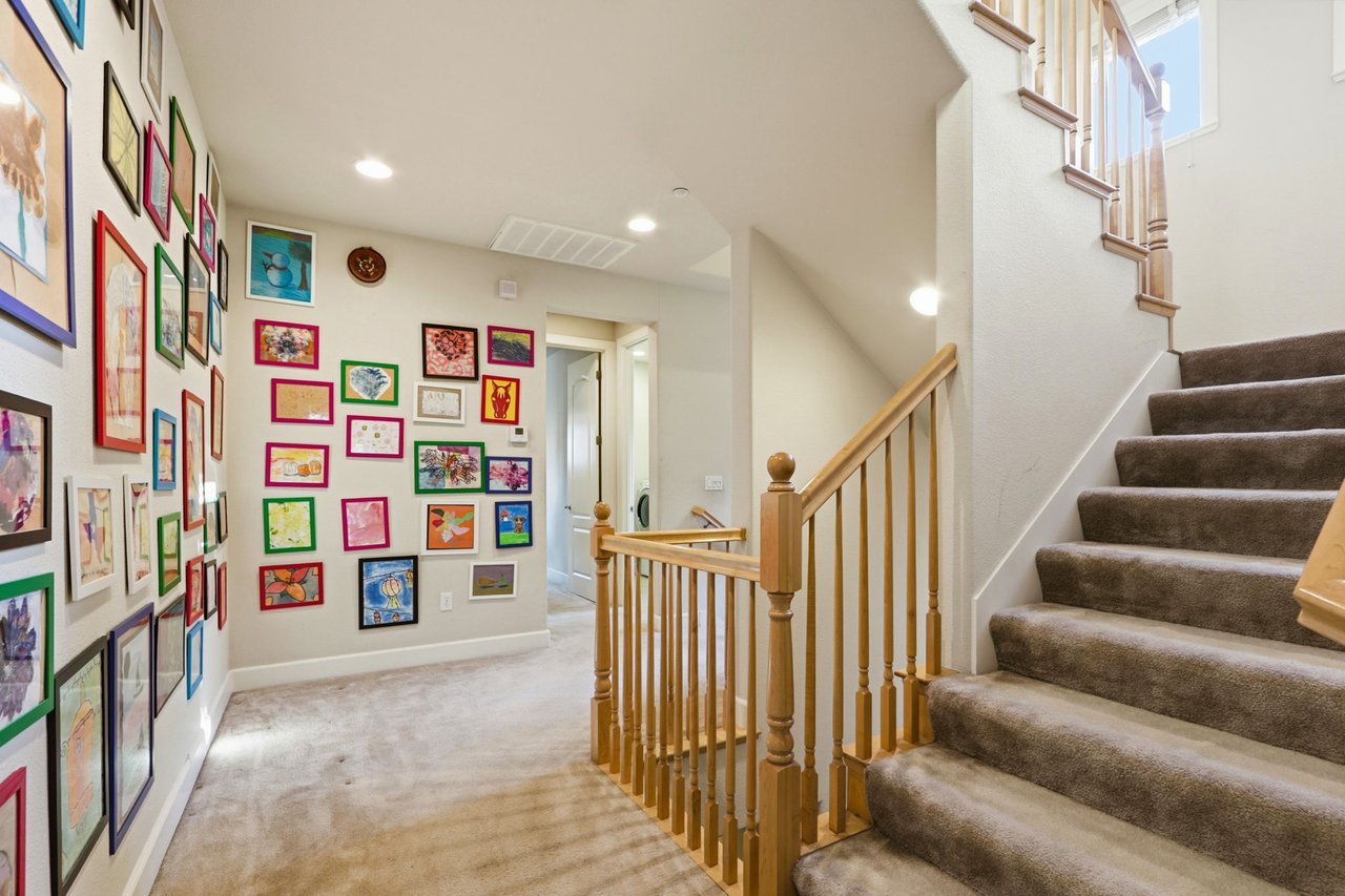 409 Spruce Ln, Palo Alto