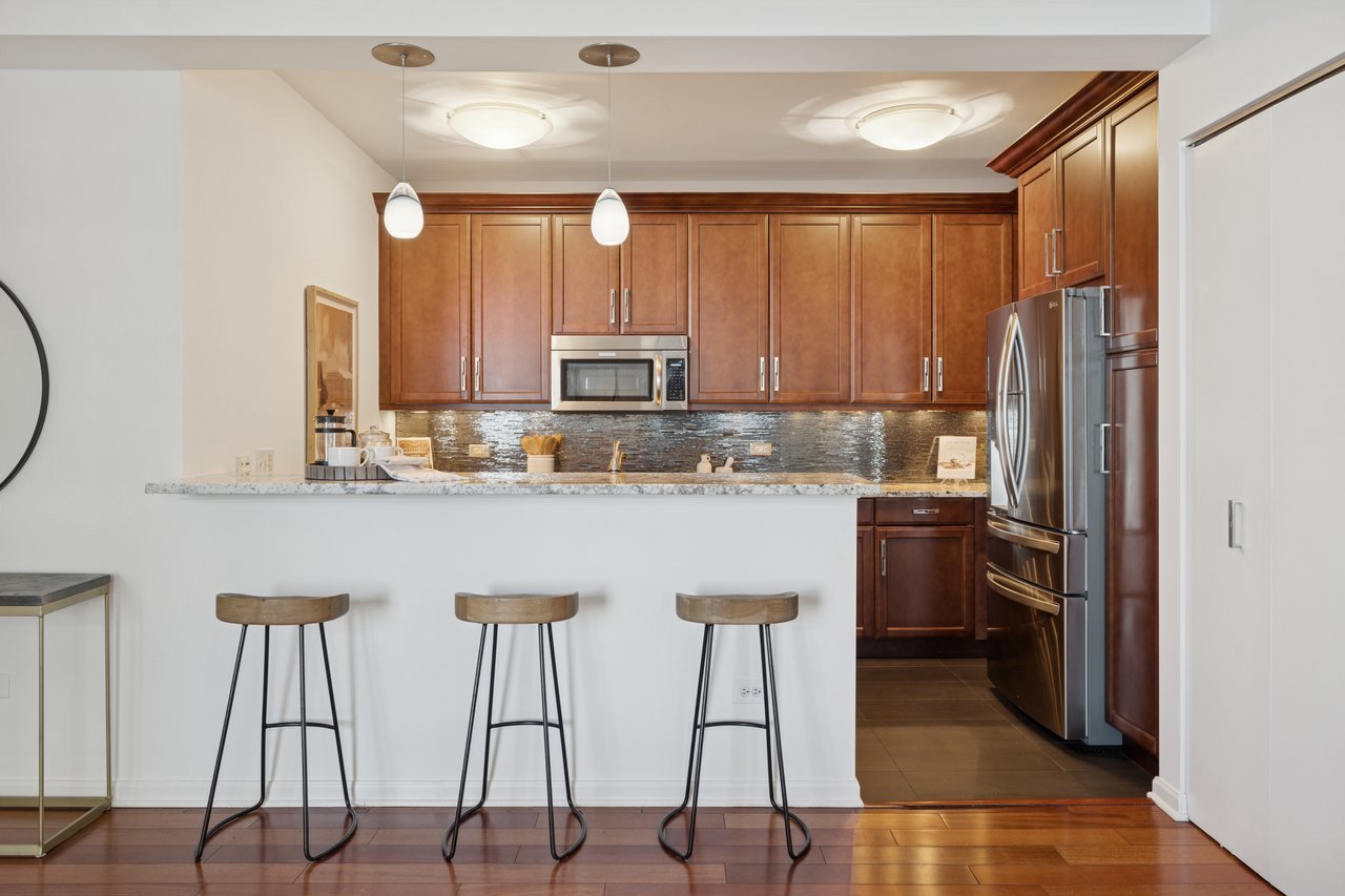 530 N Lake Shore Dr APT 2604, Chicago, IL 60611