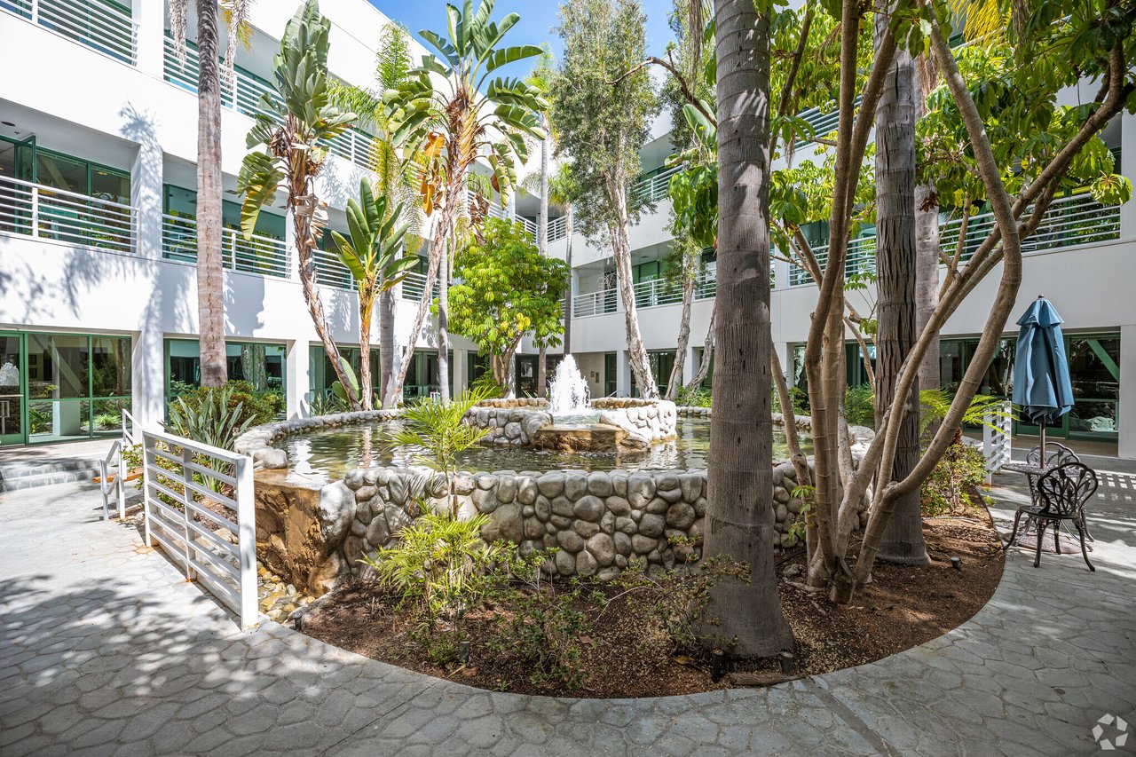 Foremost Professional Plaza
