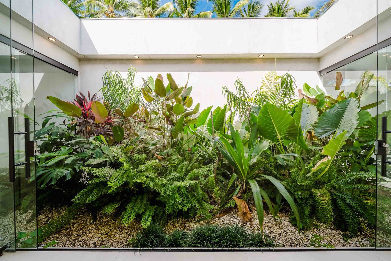 Finca Tranquila Brand New Luxury Residence