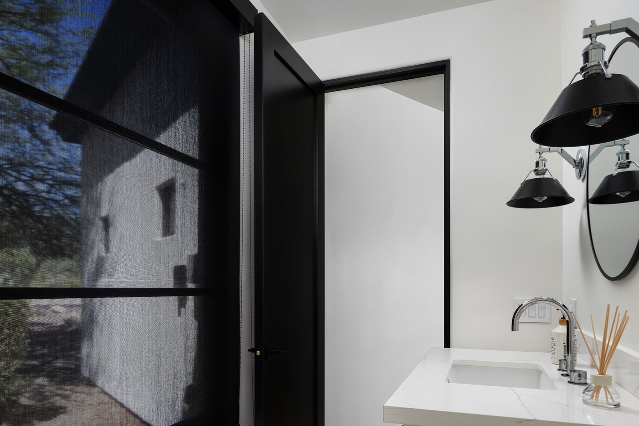 6718 E SAN JUAN Avenue