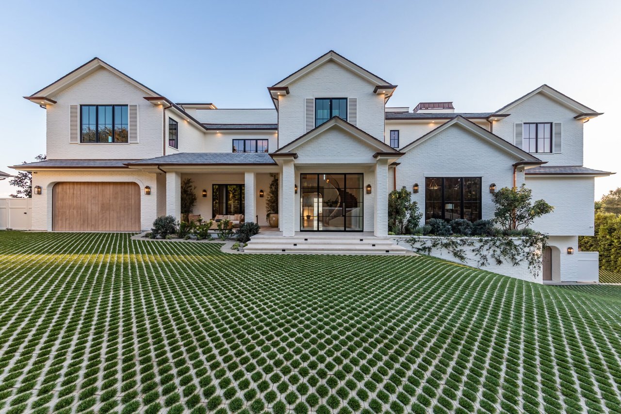 728 Linda Flora Dr