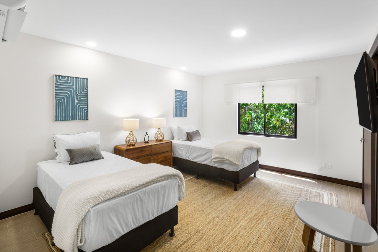 Flamingo Estates Luxury Home | Modern 4-Bed Retreat with Pool & Rooftop Terrace Near Beach & Marina