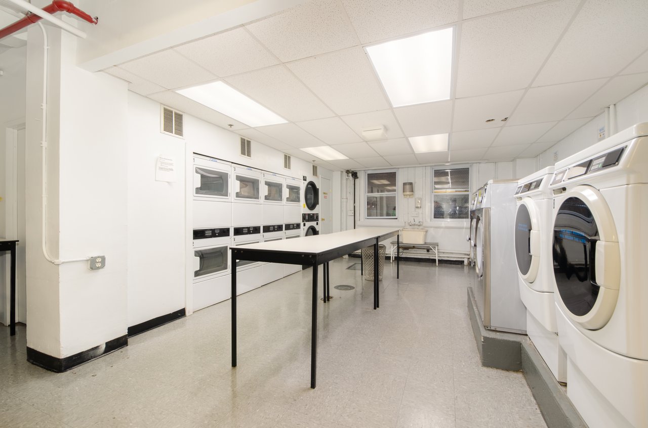 321 East 43rd Street #410