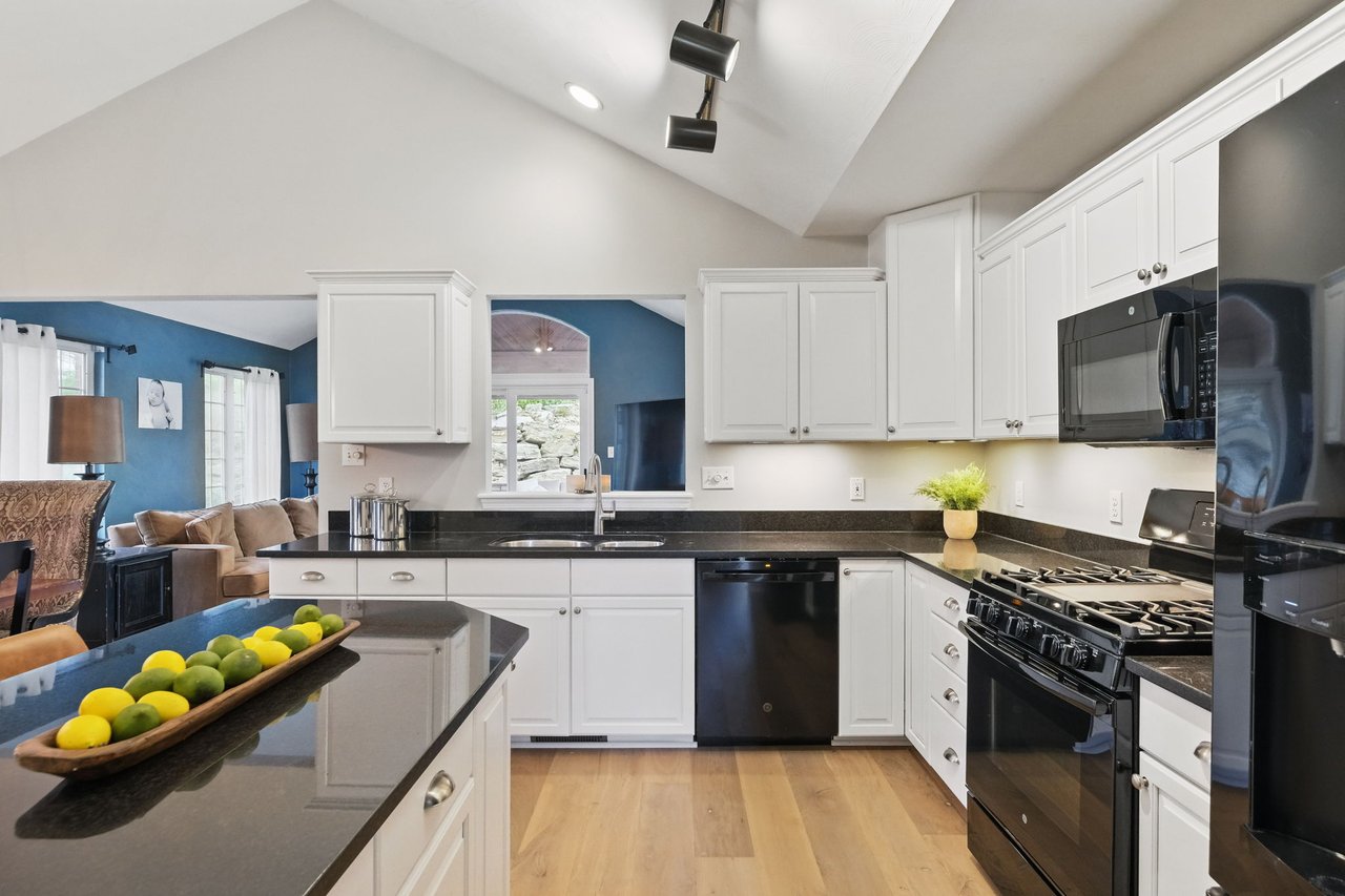 707 Kathleen Dr