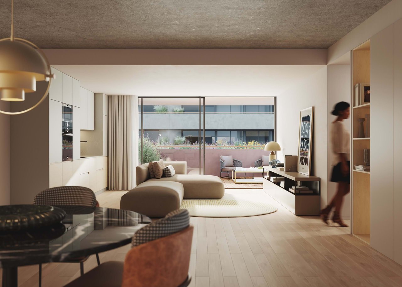 Two-Bedroom Apartment with Private Balcony and Garage in Porto