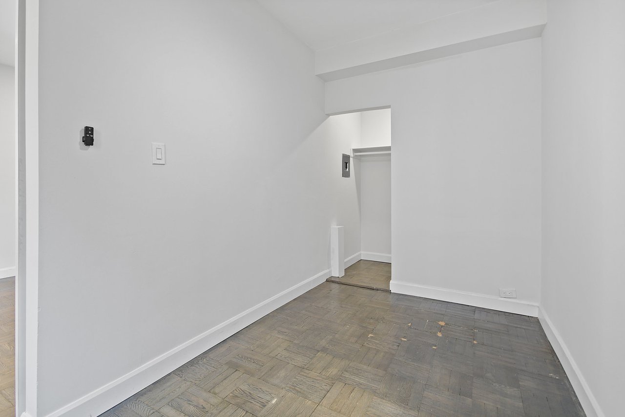  26 St. Joseph Street Unit: 607
