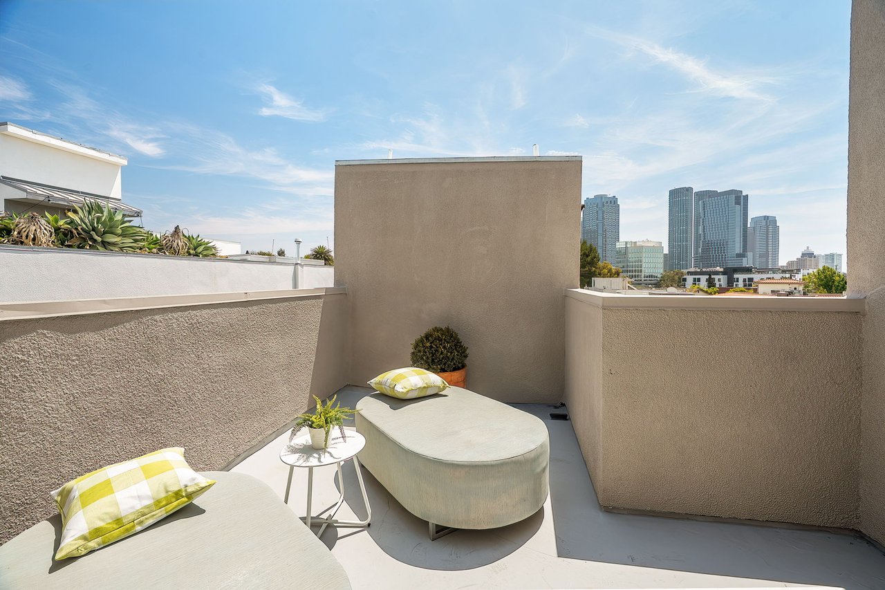 1617 S Beverly Glen Blvd Unit: 404, Westwood