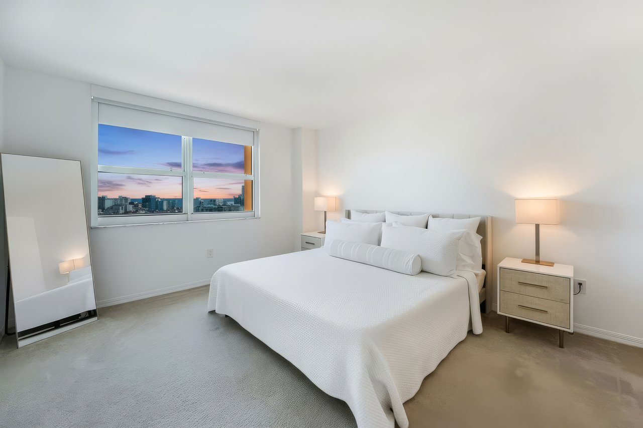 Yacht Club at Portofino Condo for Sale | Unit 1209 | South of Fifth