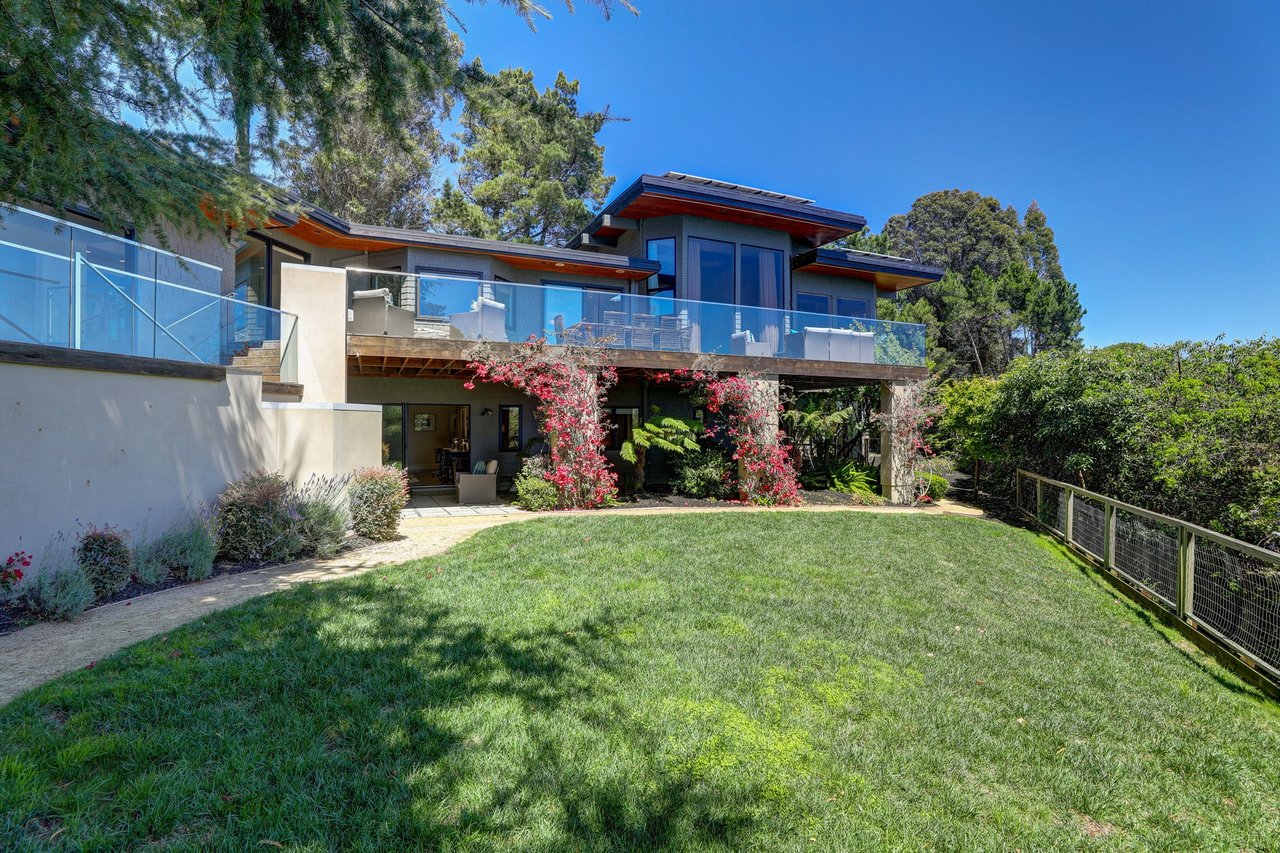 Contemporary View Residence 