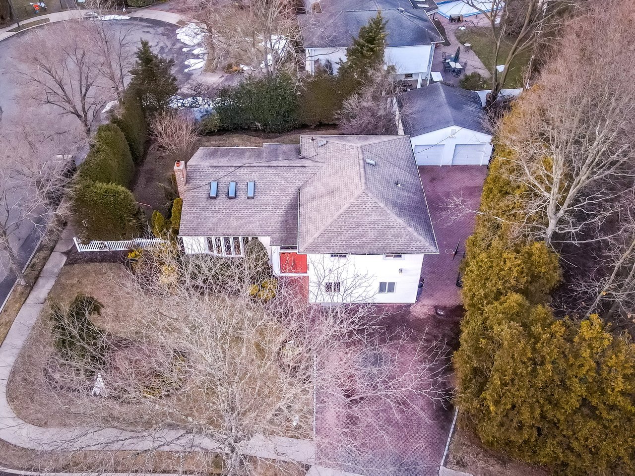 1 Gloria Dr, Woodbury