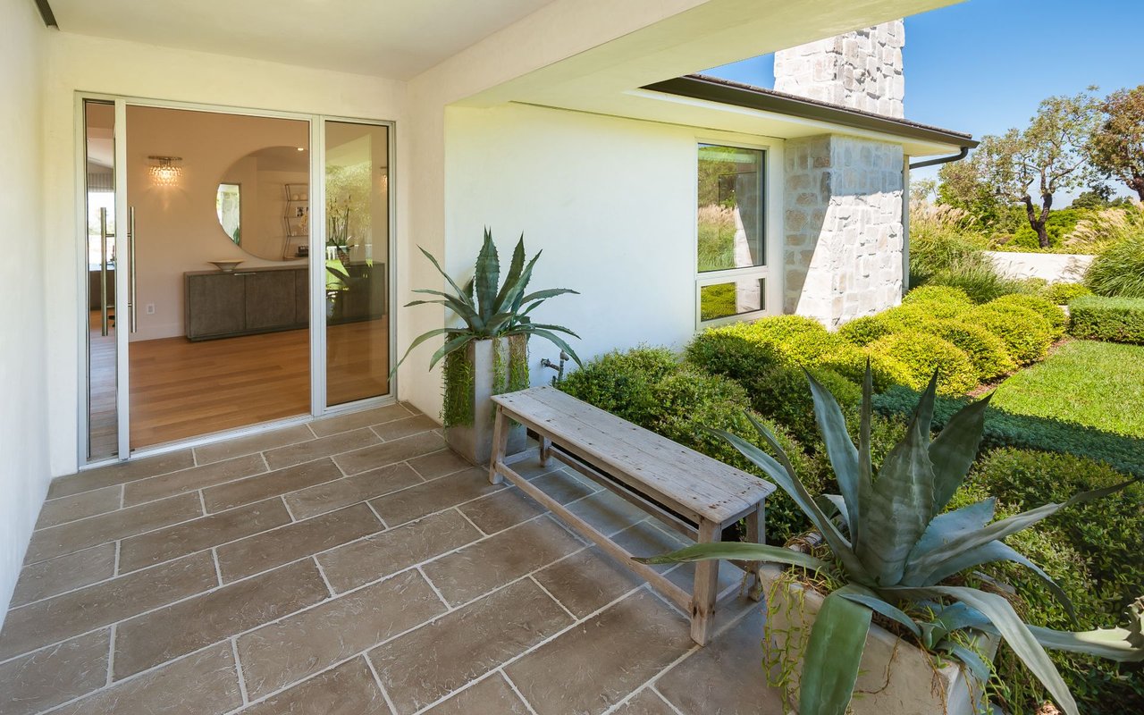 1633 Castle Cove Circle