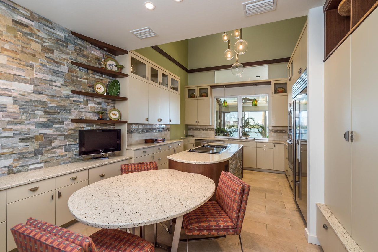 682 Mourning Dove Dr