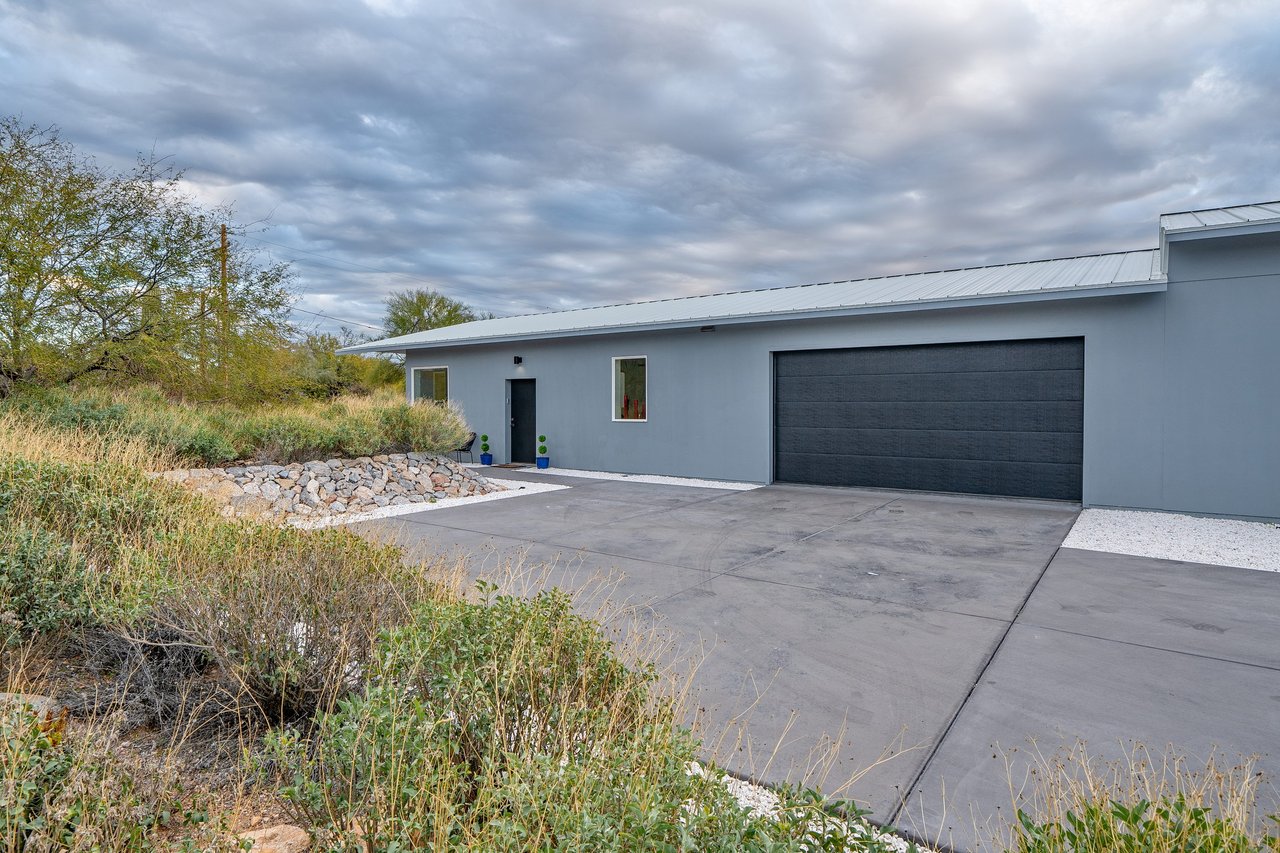 Casas Adobe Estates | Modernist Home